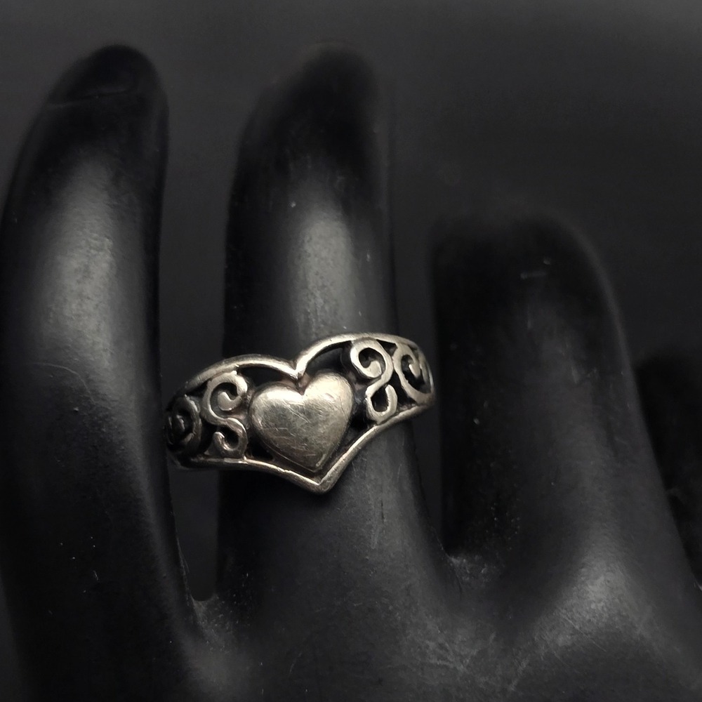 Sterling Silver Heart Ring Size 5 Scrollwork